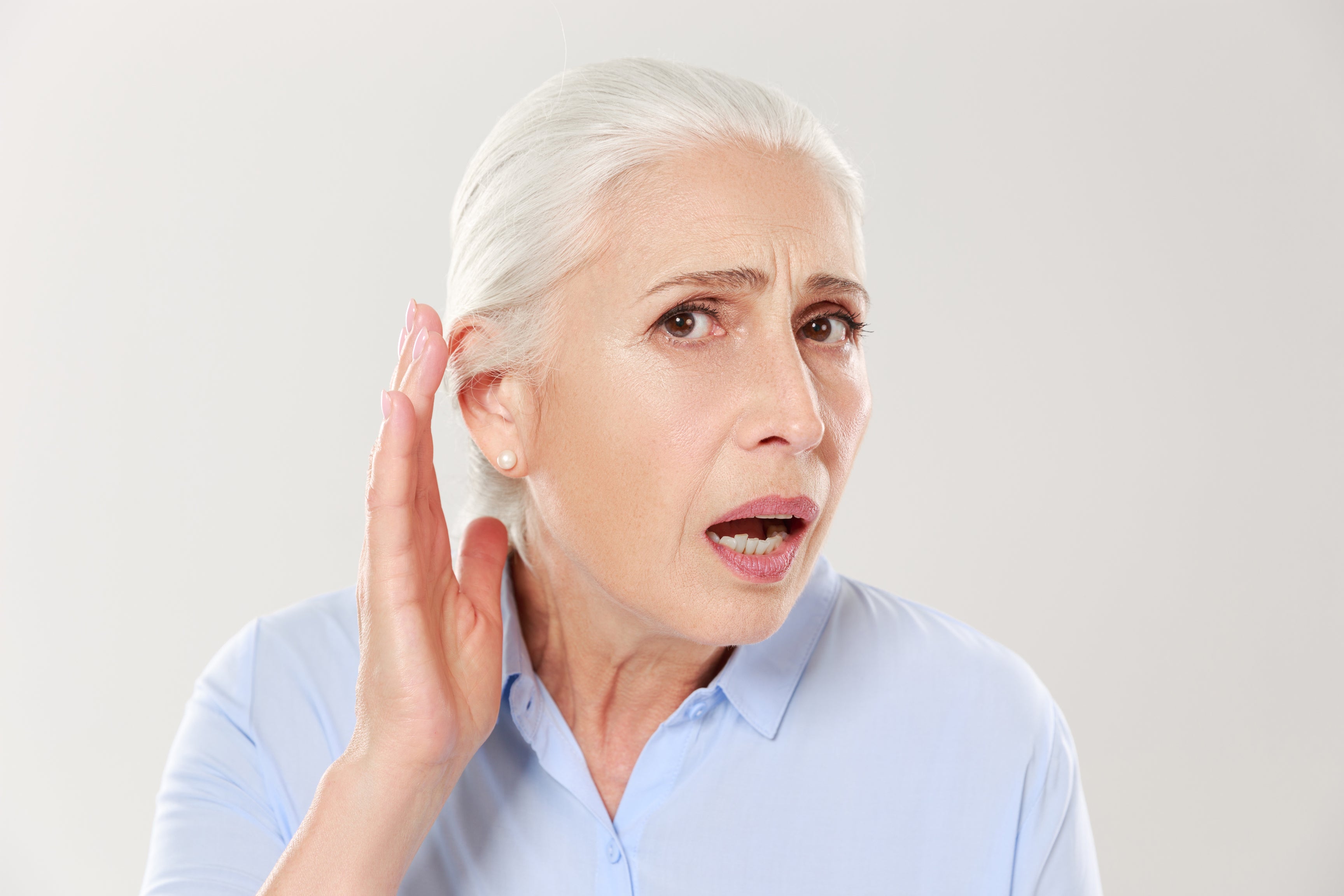 Best 4 hearing aid accessories for beginners